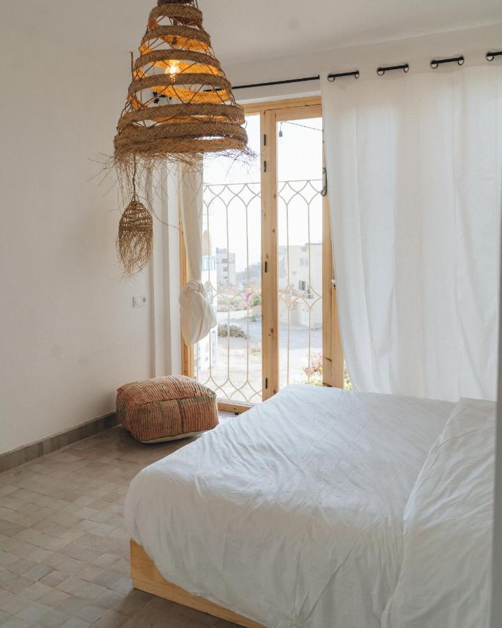 Blue Waves Boutique Hostel Tamraght Экстерьер фото