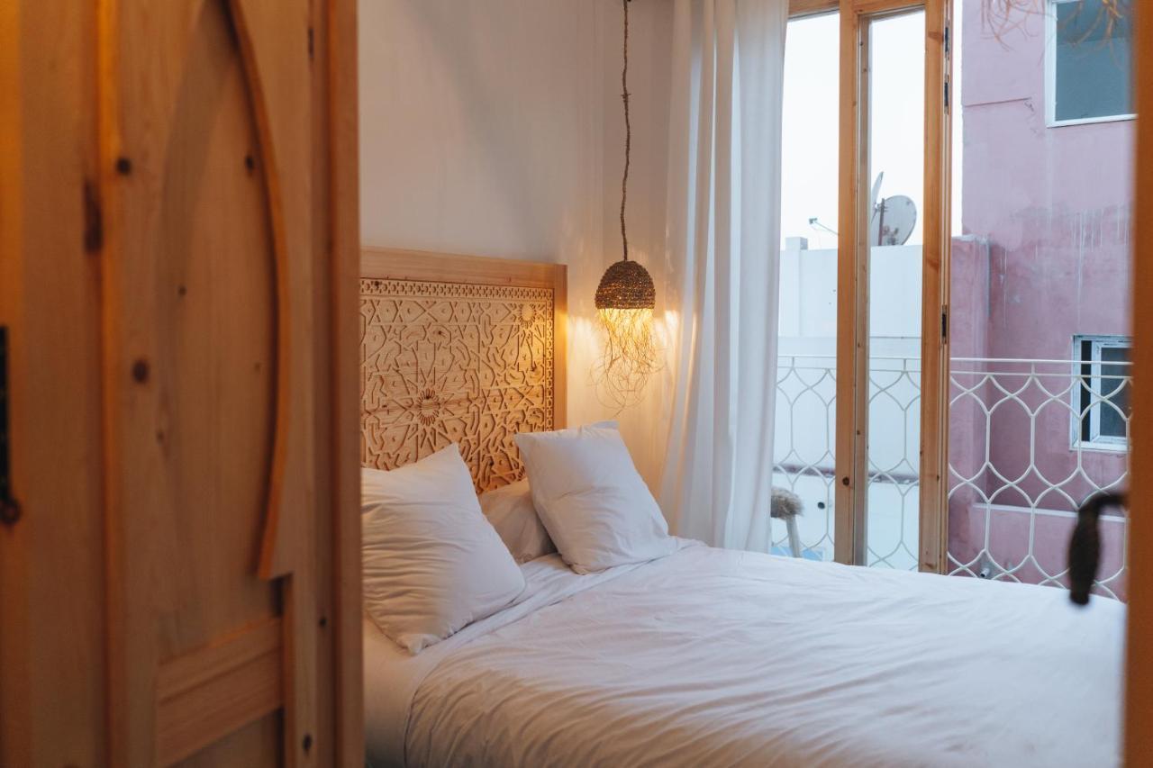 Blue Waves Boutique Hostel Tamraght Экстерьер фото