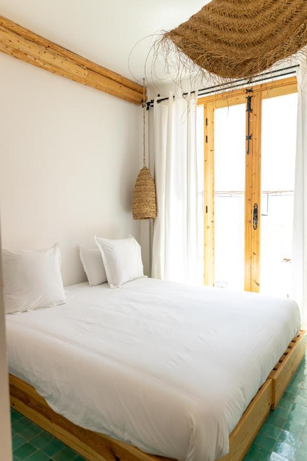 Blue Waves Boutique Hostel Tamraght Экстерьер фото