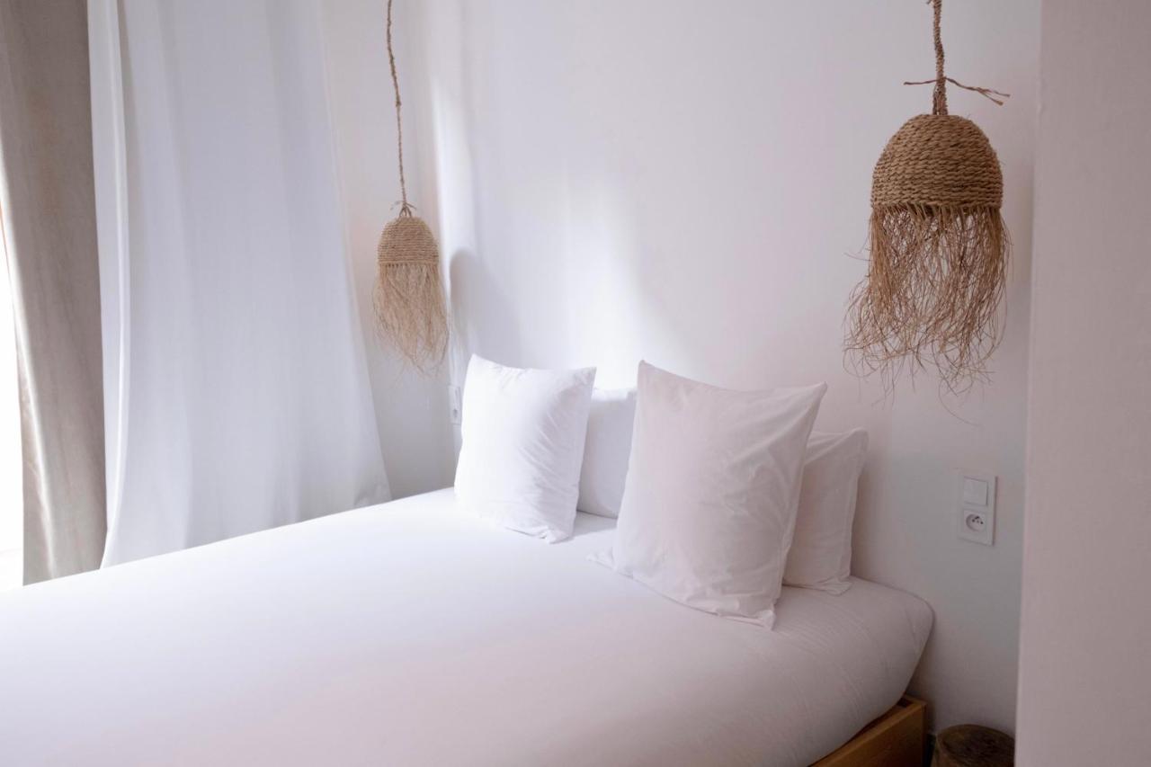 Blue Waves Boutique Hostel Tamraght Экстерьер фото