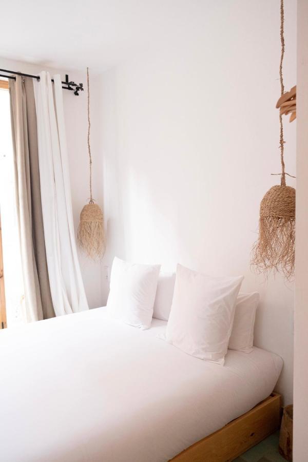 Blue Waves Boutique Hostel Tamraght Экстерьер фото