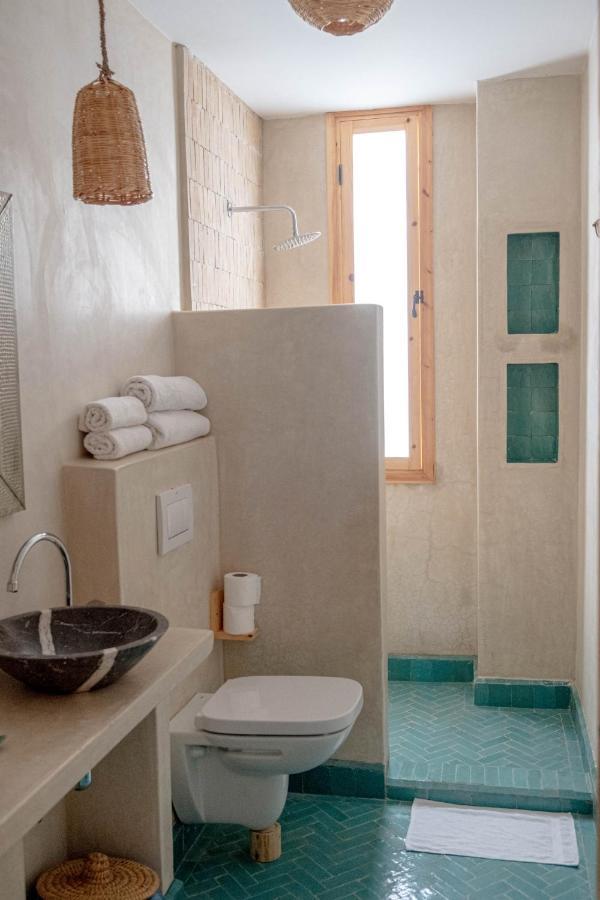 Blue Waves Boutique Hostel Tamraght Экстерьер фото