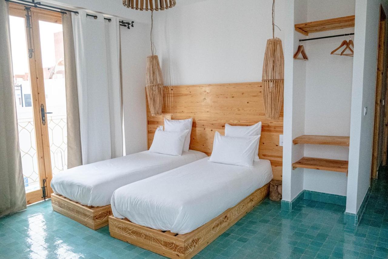 Blue Waves Boutique Hostel Tamraght Экстерьер фото