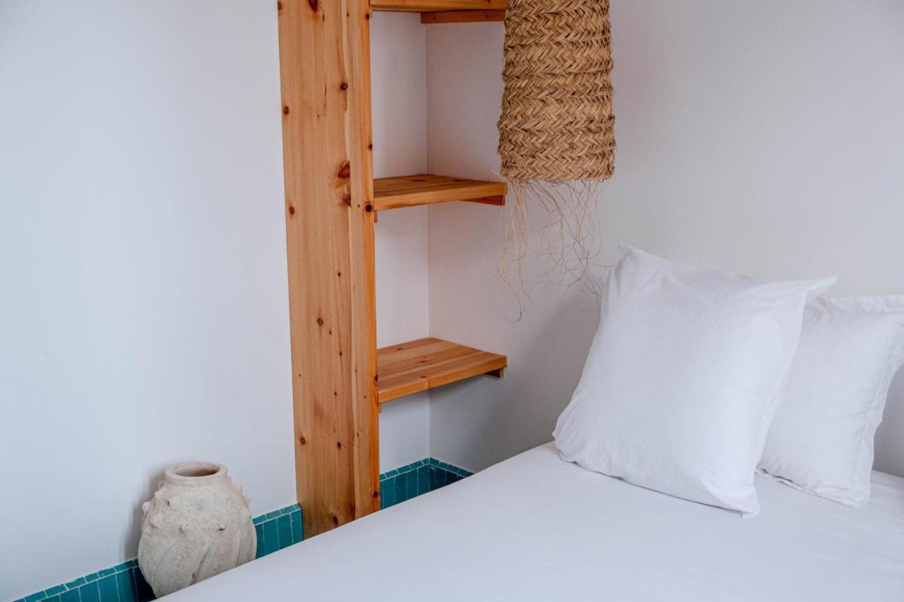 Blue Waves Boutique Hostel Tamraght Экстерьер фото
